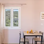 Spiros House Apartament Svoronata
