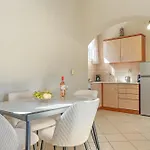Spiros House Apartament *