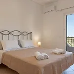 Spiros House Lägenhet Svoronata