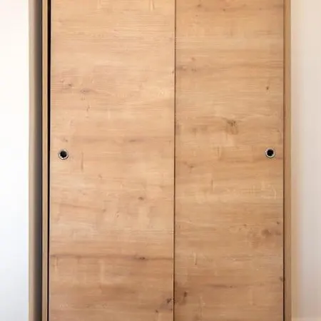 Spiros House アパート *