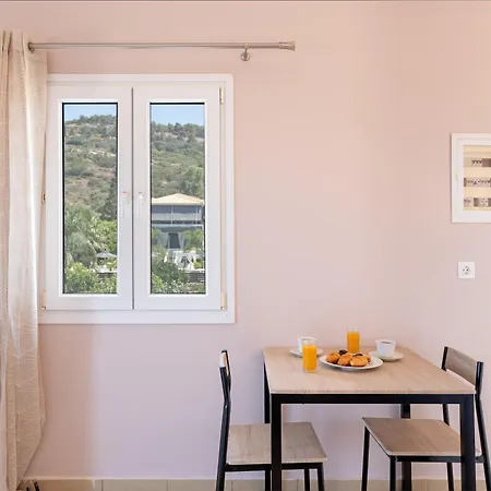 Spiros House Apartament Svoronata