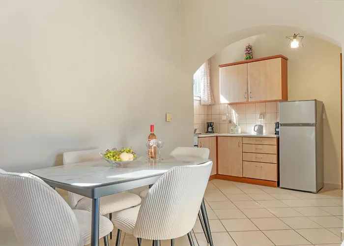 Spiros House Apartment *